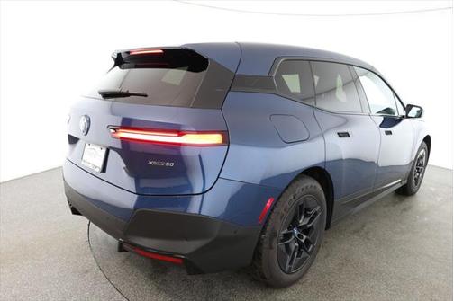 2025 BMW iX xDrive50