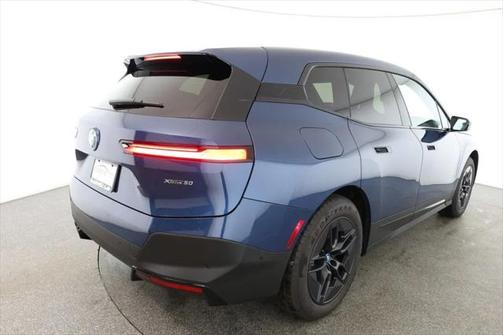 2025 BMW iX xDrive50