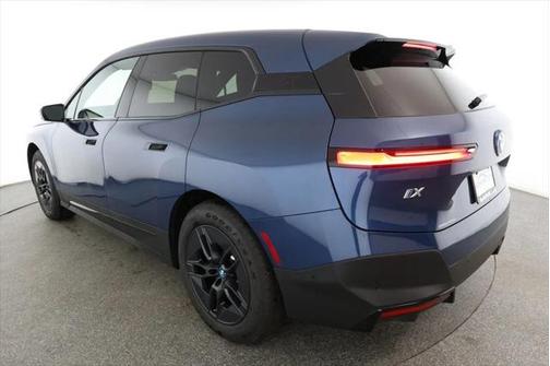 2025 BMW iX xDrive50