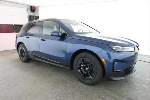 2025 BMW iX xDrive50