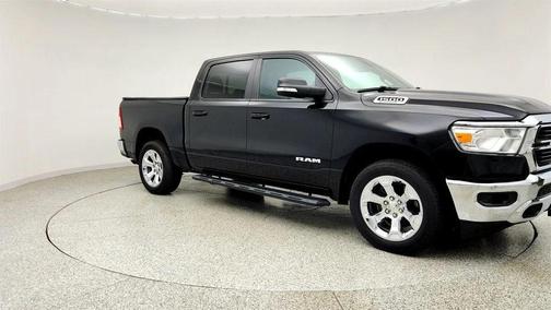 Diamond Black Crystal Pearlcoat 2021 RAM 1500 Big Horn/Lone Star