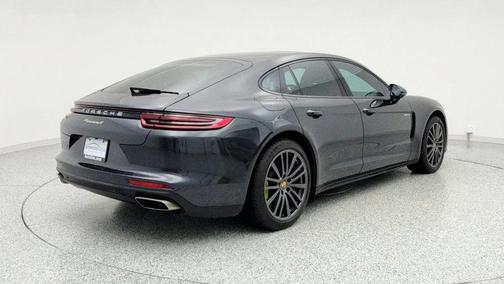 2019 Porsche Panamera 4