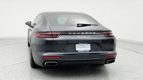 2019 Porsche Panamera 4