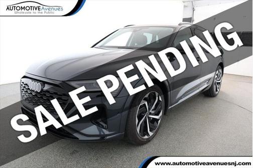 2024 Audi Q8 e-tron Premium Plus