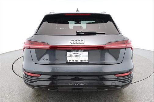 2024 Audi Q8 e-tron Premium Plus