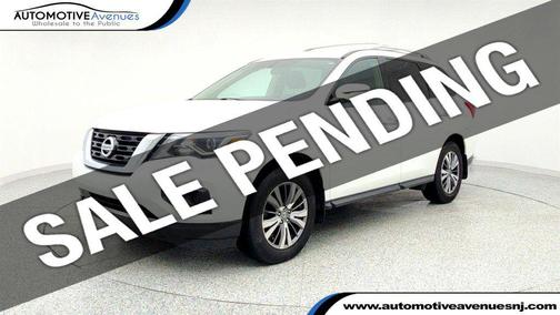 2019 Nissan Pathfinder S