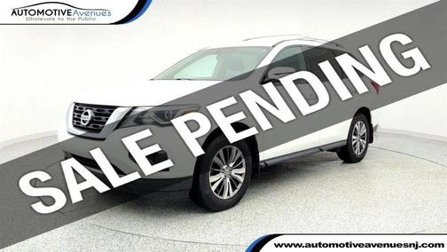 2019 Nissan Pathfinder S