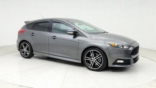 2017 Ford Focus ST 