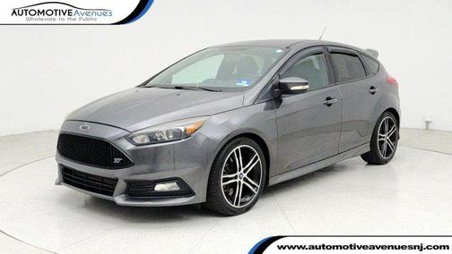 2017 Ford Focus ST 