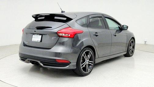 2017 Ford Focus ST 