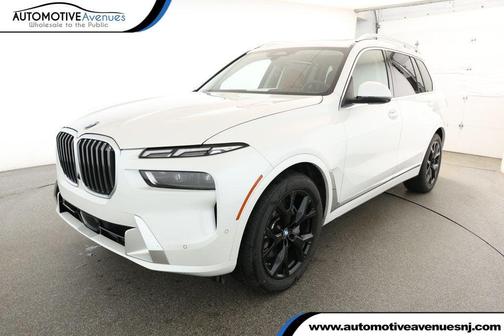 2023 BMW X7 xDrive40i