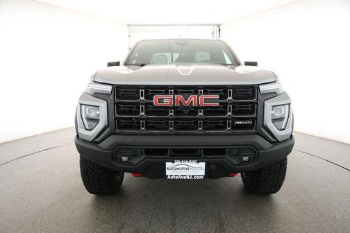 2024 GMC Canyon AT4X