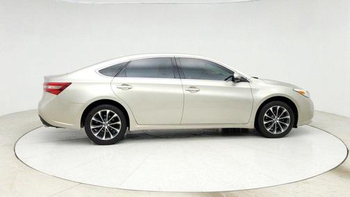 2016 Toyota Avalon XLE