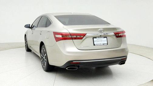 2016 Toyota Avalon XLE