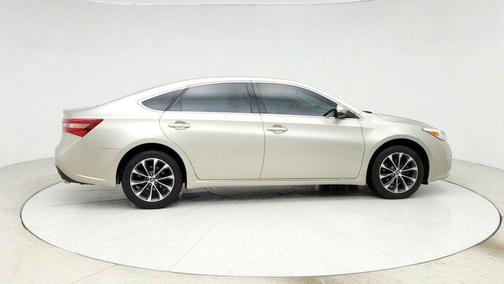 2016 Toyota Avalon XLE