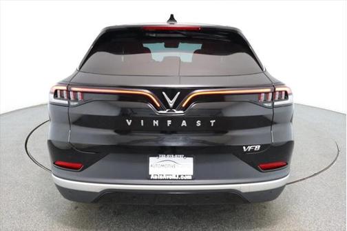 2023 VinFast VF 8 Eco AWD 82 kWh