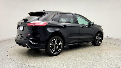 AGATE BLACK METALLIC 2023 Ford Edge ST
