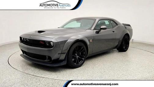 Granite Pearlcoat 2022 Dodge Challenger R/T Scat Pack Widebody