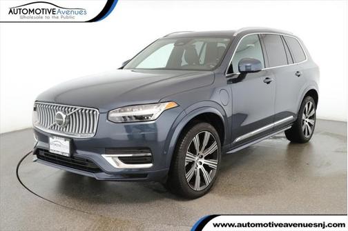 2024 Volvo XC90 Recharge Plug-In Hybrid T8 Plus Bright Theme 7-Seater