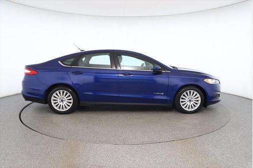 2016 Ford Fusion Hybrid S