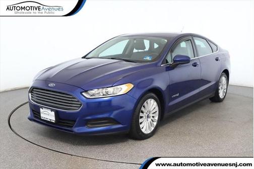 2016 Ford Fusion Hybrid S