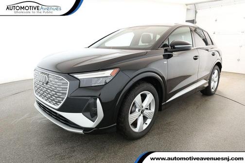 2025 Audi Q4 e-tron Premium 55 quattro
