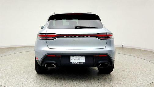Dolomite Silver Metallic 2025 Porsche Macan T