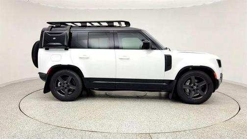 2024 Land Rover Defender 110 P400 X-Dynamic SE