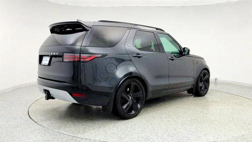 2024 Land Rover Discovery P360 Metropolitan Edition