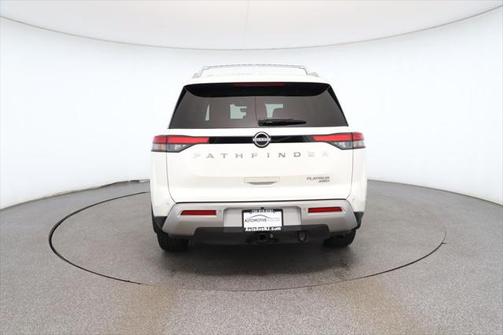 2023 Nissan Pathfinder Platinum 4WD