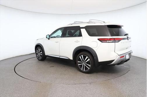 2023 Nissan Pathfinder Platinum 4WD