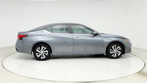 2022 Nissan Altima S FWD