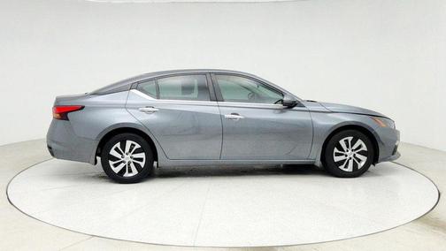 2022 Nissan Altima S FWD