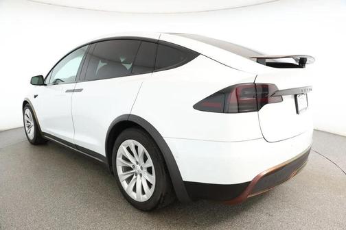 2022 Tesla Model X Plaid Tri Motor All-Wheel Drive