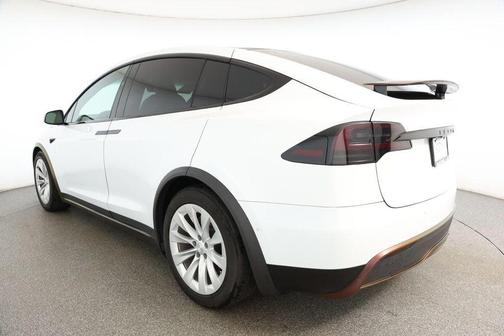 2022 Tesla Model X Plaid Tri Motor All-Wheel Drive
