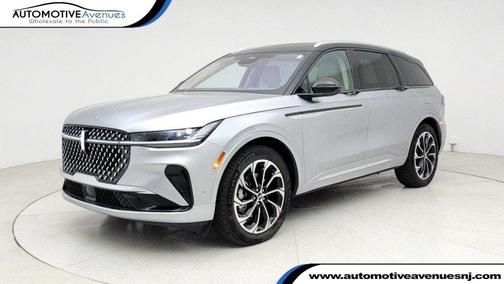 2024 Lincoln Nautilus Reserve