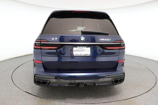 2023 BMW X7 M60i