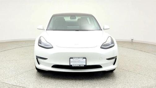 Pearl White Multi-Coat 2018 Tesla Model 3 Long Range