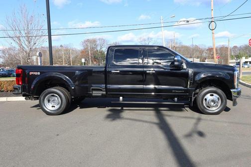 2025 Ford F-350 Lariat