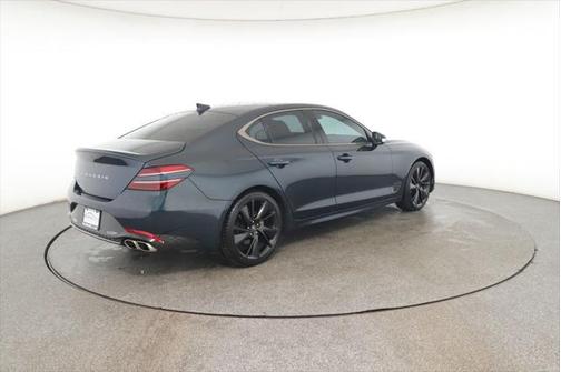 2023 Genesis G70 2.0T RWD