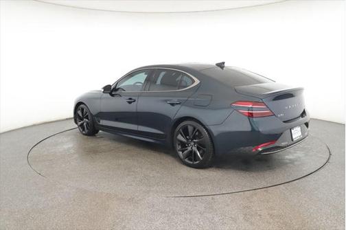 2023 Genesis G70 2.0T RWD