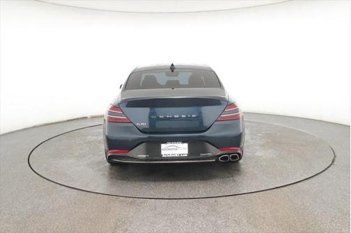 2023 Genesis G70 2.0T RWD