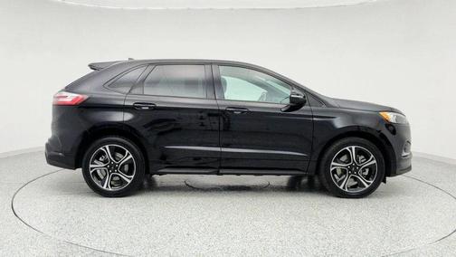 2023 Ford Edge ST