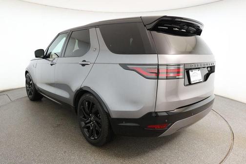 2021 Land Rover Discovery P300 S R-Dynamic