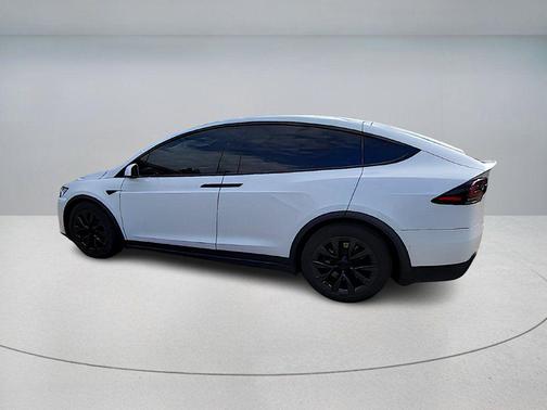 2023 Tesla Model X Plaid Tri Motor All-Wheel Drive