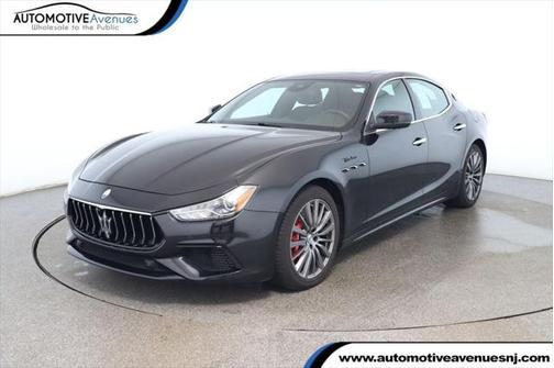 2022 Maserati Ghibli Modena Q4