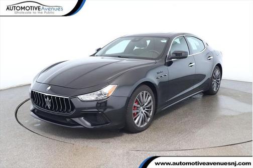 2022 Maserati Ghibli Modena Q4