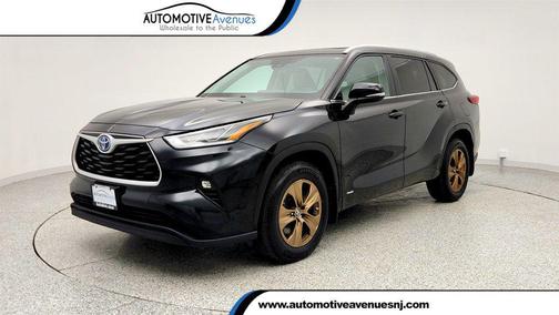 2023 Toyota Highlander Hybrid XLE