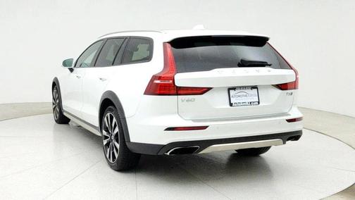 2020 Volvo V60 Cross Country T5