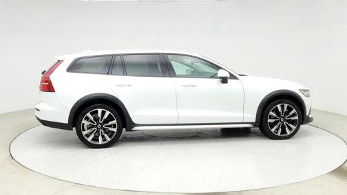 2020 Volvo V60 Cross Country T5